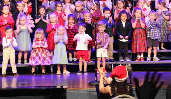 Children&#8217;s House Christmas Show Brings Santa to Town