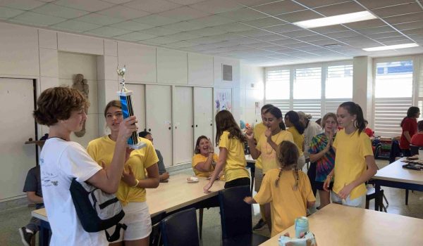Rosarian Academy Middle School Celebrates Field Day
